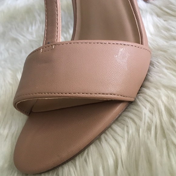 Brand New Call it Spring Nude Deeks T-Strap Heels - Picture 4 of 8